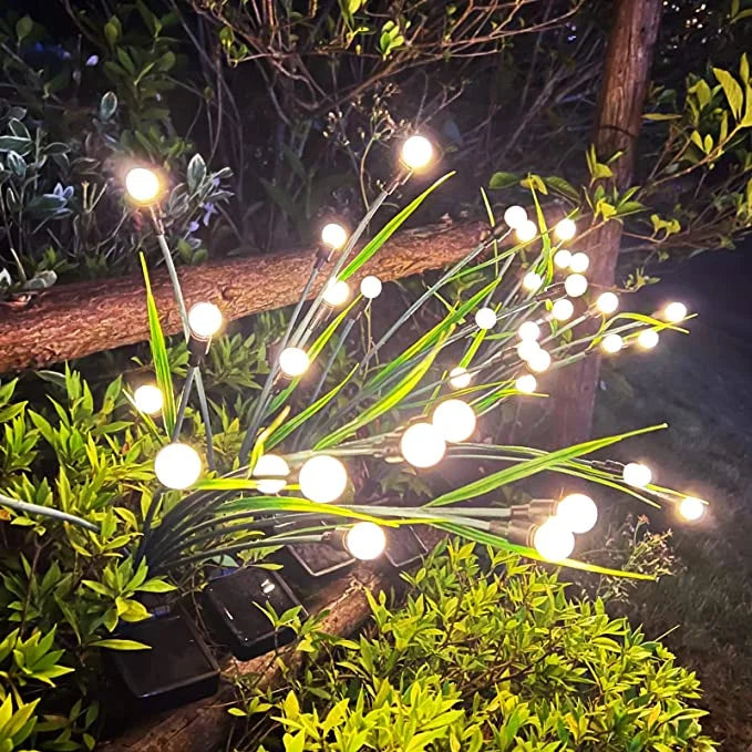 Solar Outdoor Garden Light (Auto-Rechargeable)